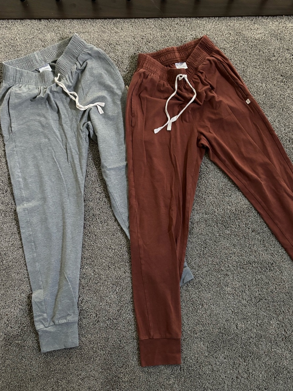 JAX + LENNON Jogger Pants lot - Gray & Brown